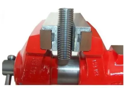 308028_760V3700089